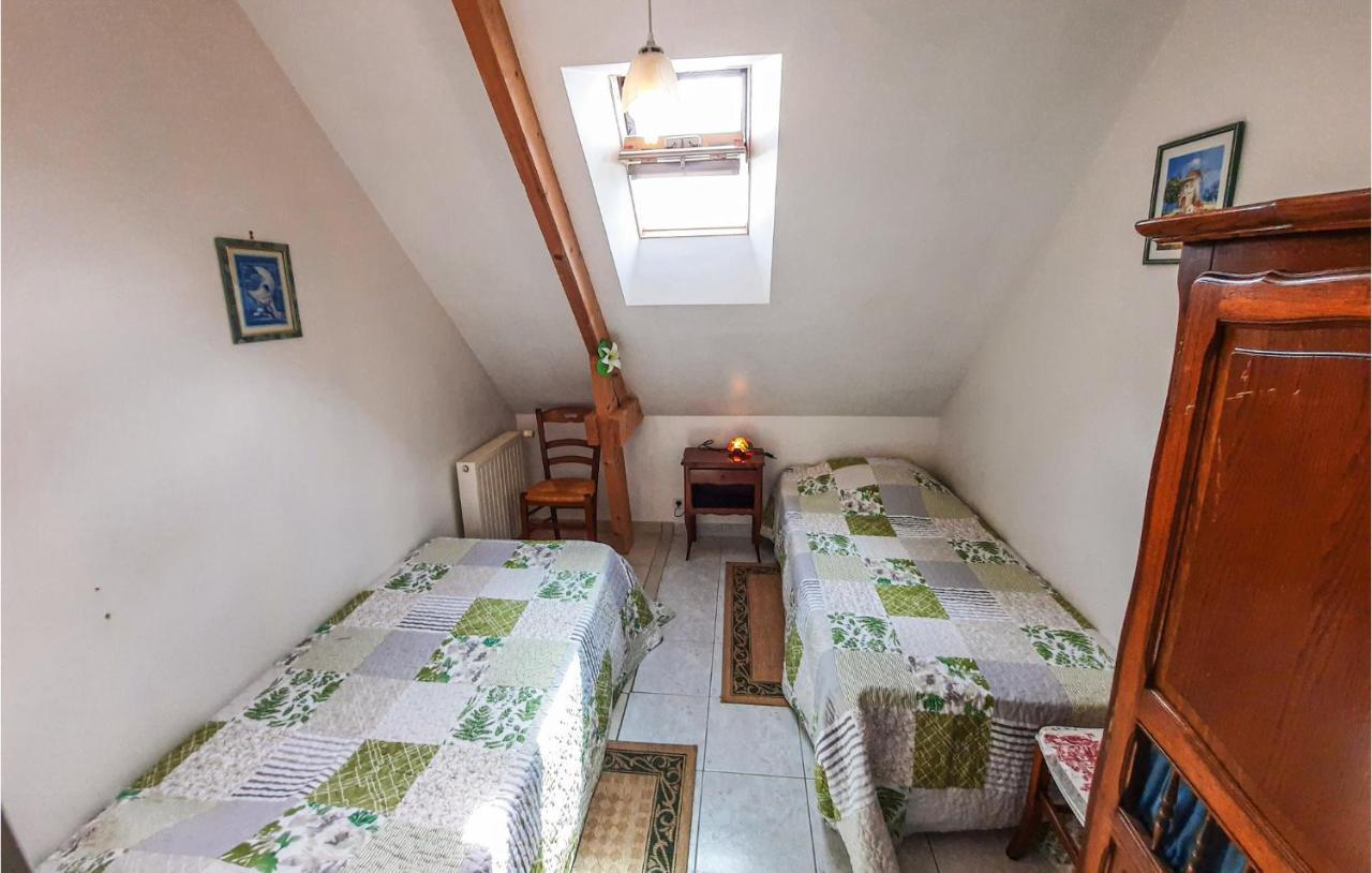 Amazing Apartment In Roz-Landrieux With Kitchen Εξωτερικό φωτογραφία